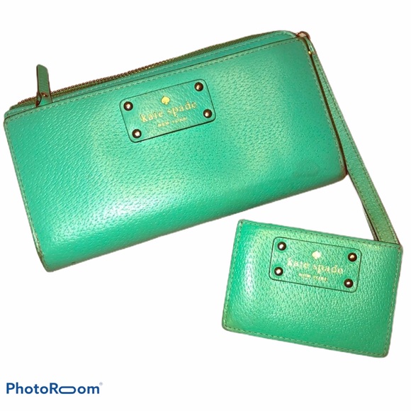 Kate Spade Wrist Wallet Card Case Wristlet Layton - Picture 1 of 8